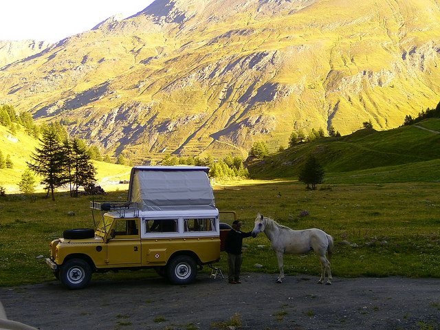 Model 625 Land ROver Dormobile